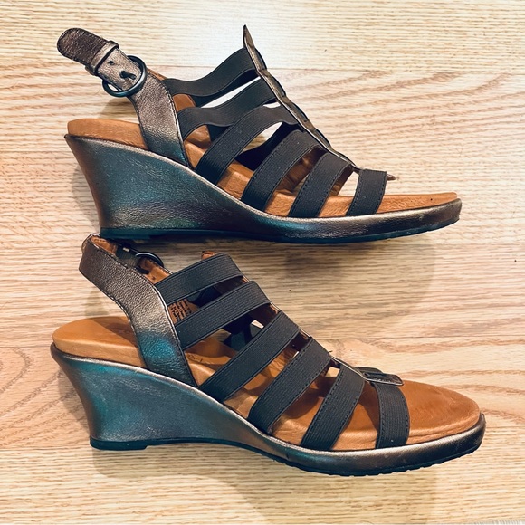 Gentle Souls Brown & Metallic Copper Wedges Size 7.5 M - Picture 8 of 9